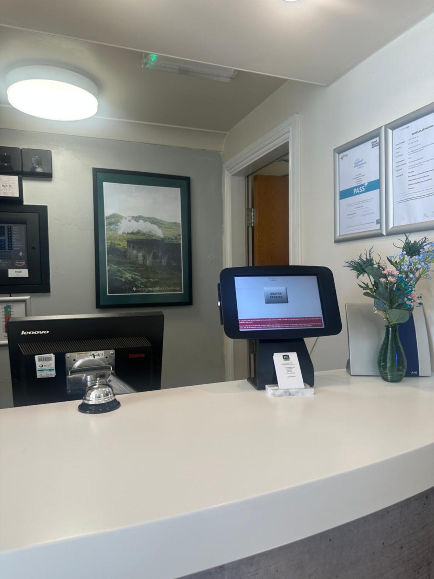 Go2 Glasgow Cumbernauld Hotel - Free Parking And Pet Friendly Esterno foto
